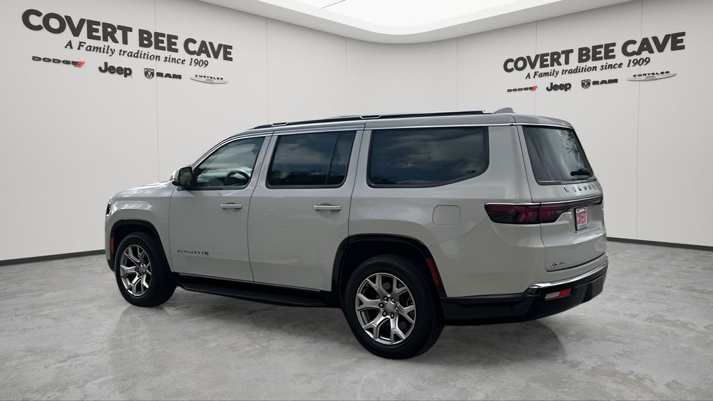 Used 2022 White Jeep Series II image 6