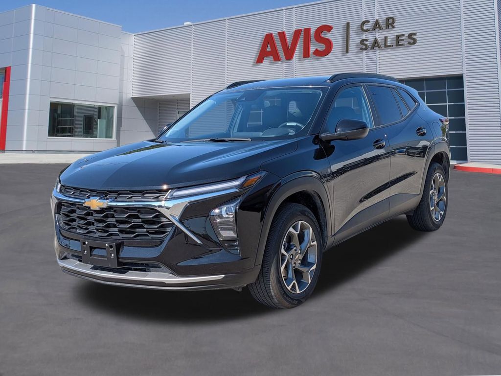 Black Metallic 2025 Chevrolet Trax LT FWD SUV / Crossover Front-Wheel Drive 6-Speed Automatic