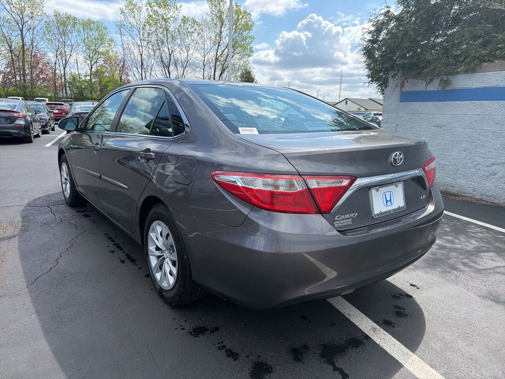 Thumbnail: 2016 Toyota Camry - 3