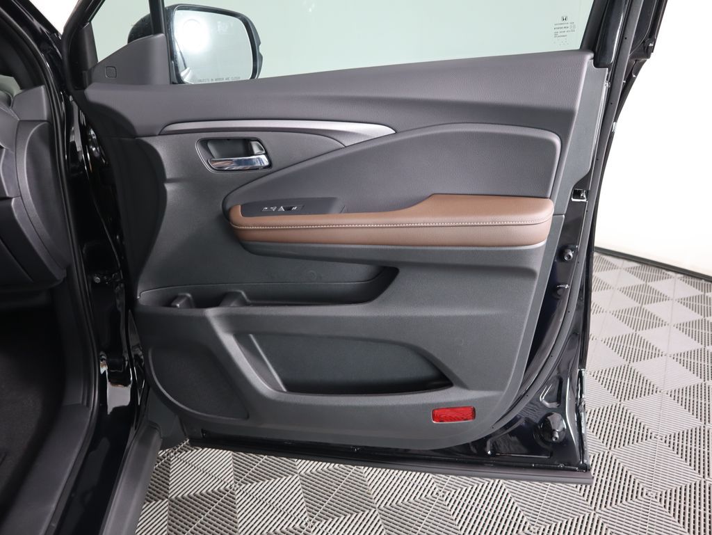 Thumbnail: 2026 Honda Ridgeline - 25