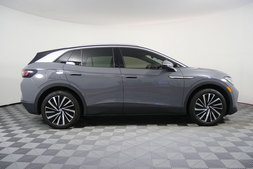 Thumbnail: 2023 Volkswagen ID.4 - 2