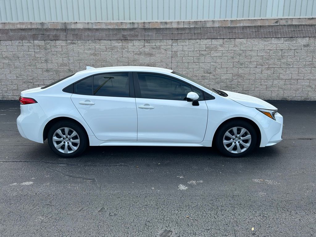 Thumbnail: 2024 Toyota Corolla - 6