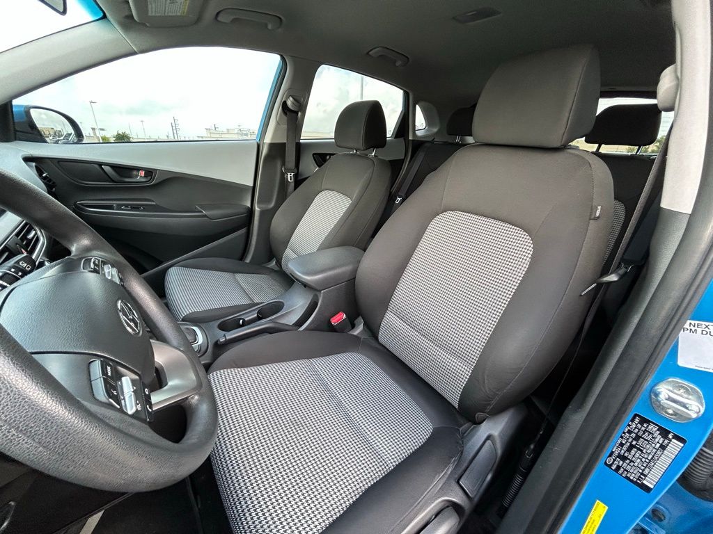 2020 Hyundai Kona SE 6