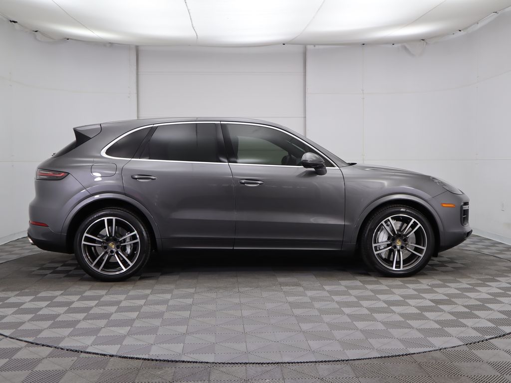 2019 Porsche Cayenne Turbo 4