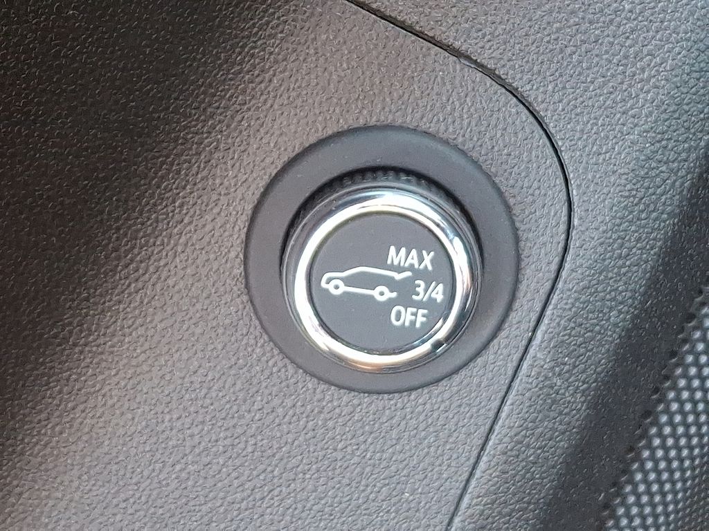 Thumbnail: 2022 GMC Acadia - 28