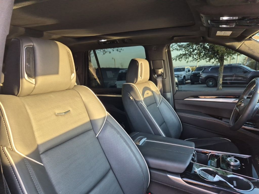 Used Car 2025 Cadillac Escalade  Sport For Sale Under $110,000 In Austin, Texas