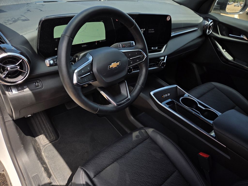 Used 2025 Chevrolet Equinox SUV