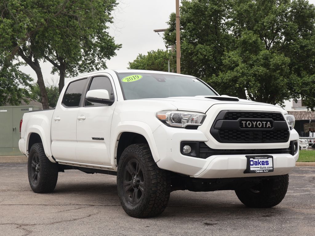 View vehicle photo 6