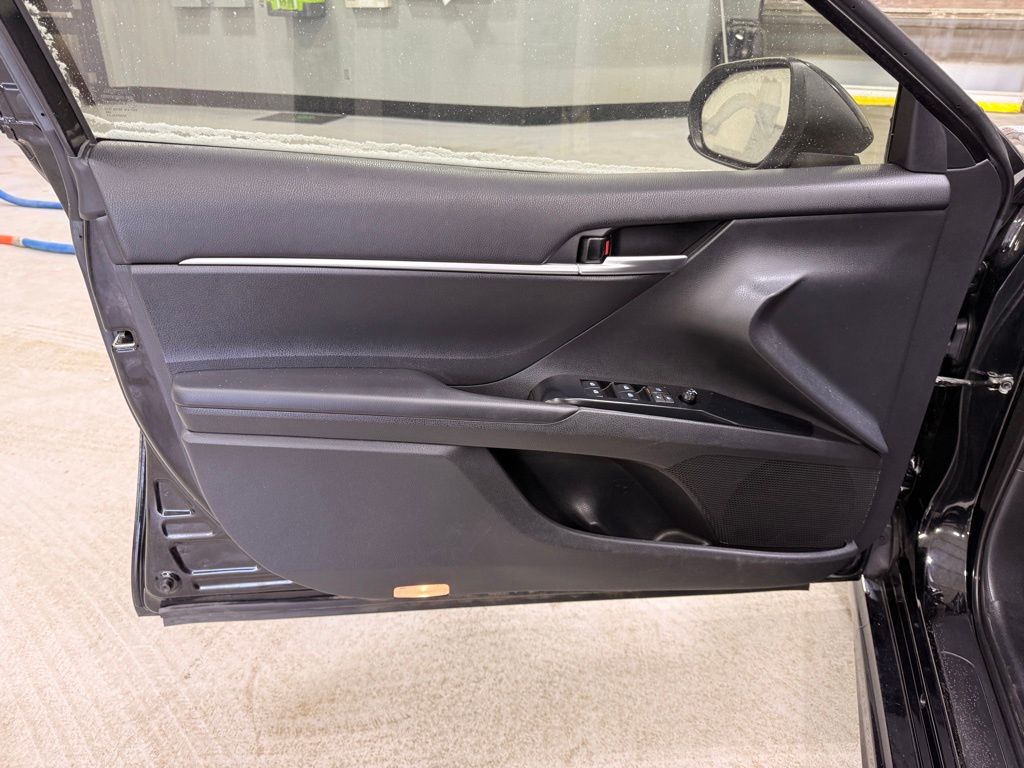 Thumbnail: 2019 Toyota Camry - 7