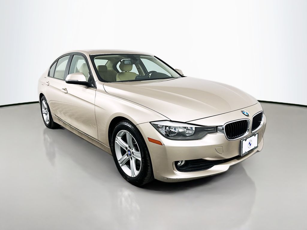 Thumbnail: 2015 BMW 3 Series - 3