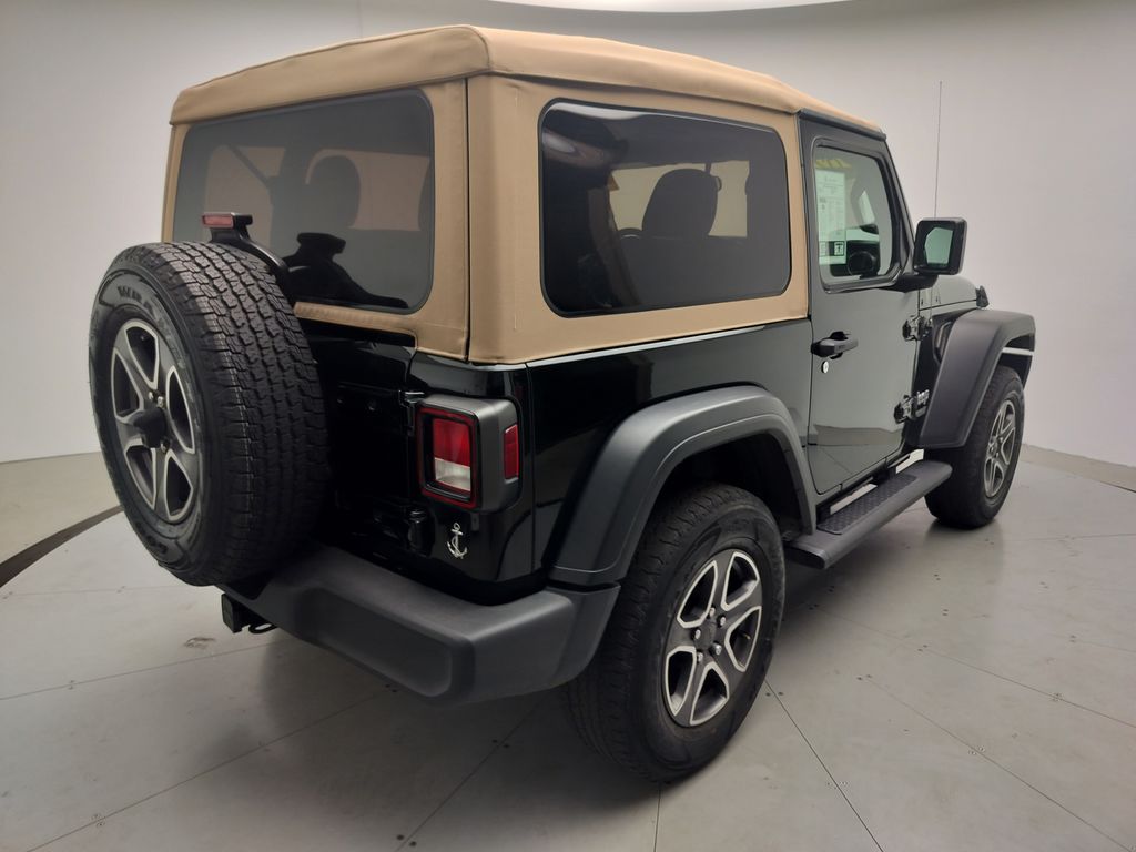 Thumbnail: 2021 Jeep Wrangler - 3