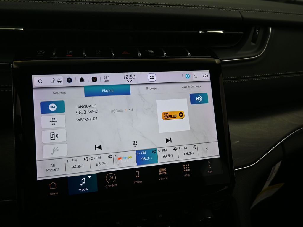 Used 2024 Silver Zynith Jeep Overland image 26