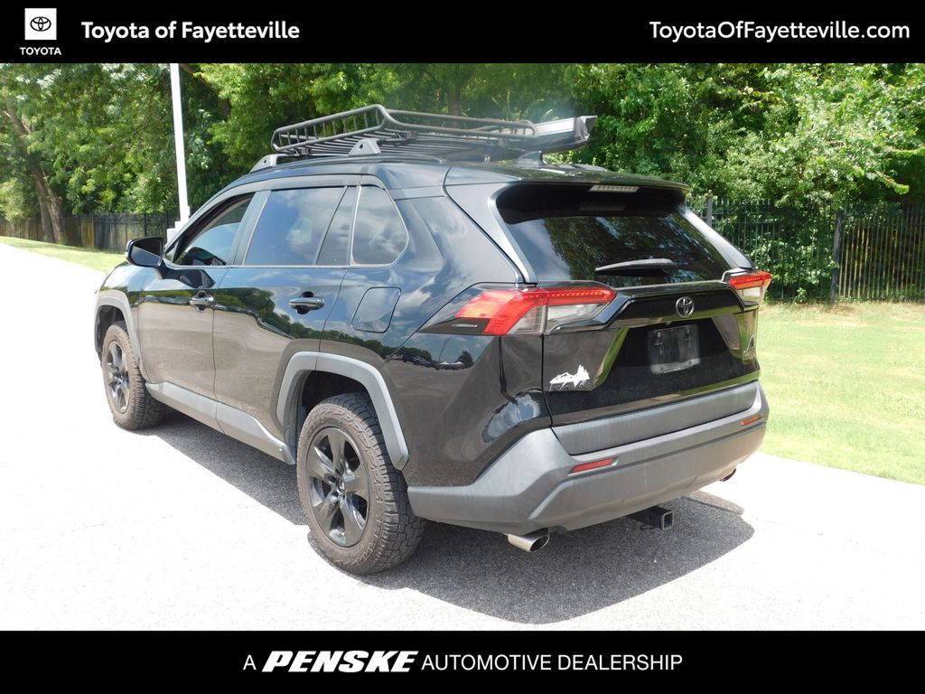 Thumbnail: 2019 Toyota RAV4 - 3