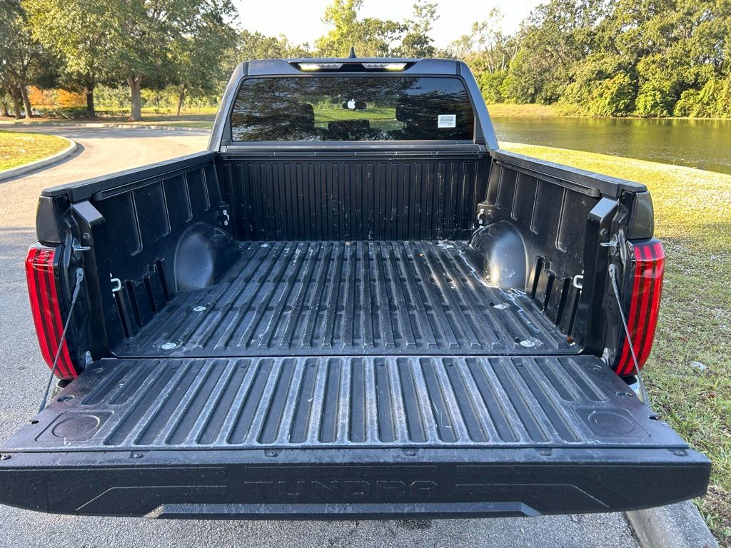 Thumbnail: 2025 Toyota Tundra - 10