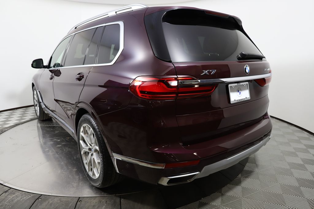 2022 BMW X7 xDrive40i 3