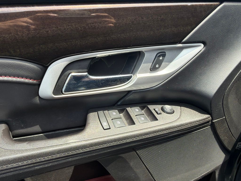Thumbnail: 2017 GMC Terrain - 26