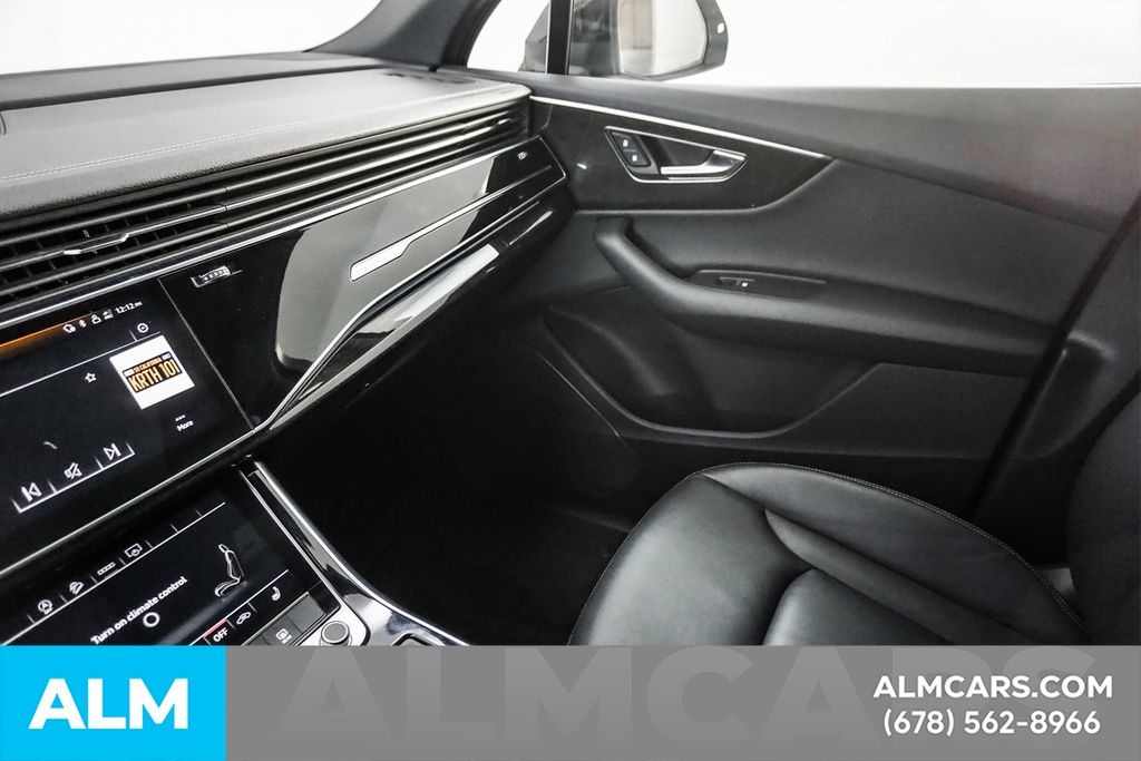 Used 2025 Black Audi 55 Premium image 46