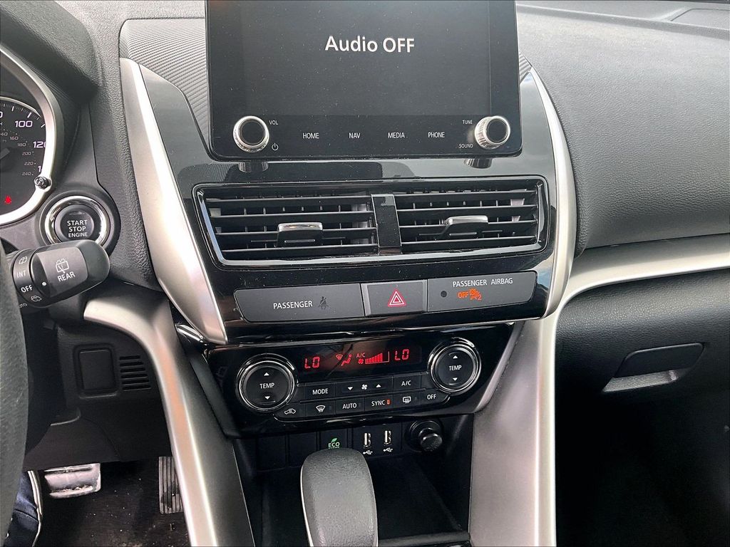 2024 Mitsubishi Eclipse Cross — photo 25