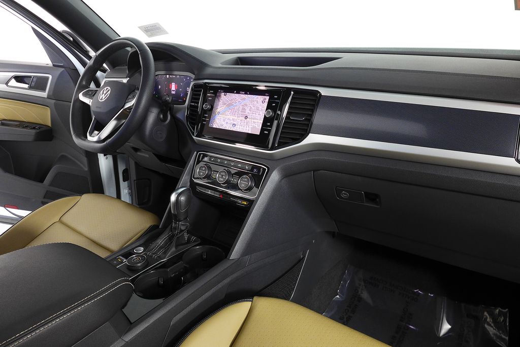 Thumbnail: 2023 Volkswagen Atlas - 13