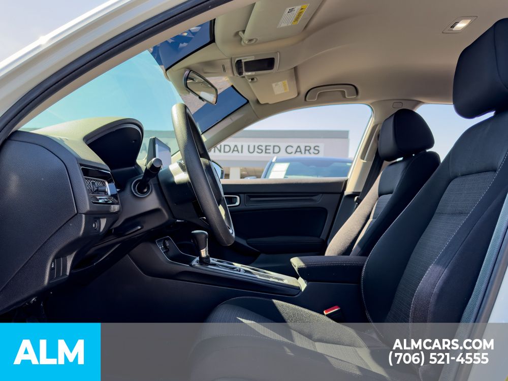 Used 2025 White Honda LX image 10