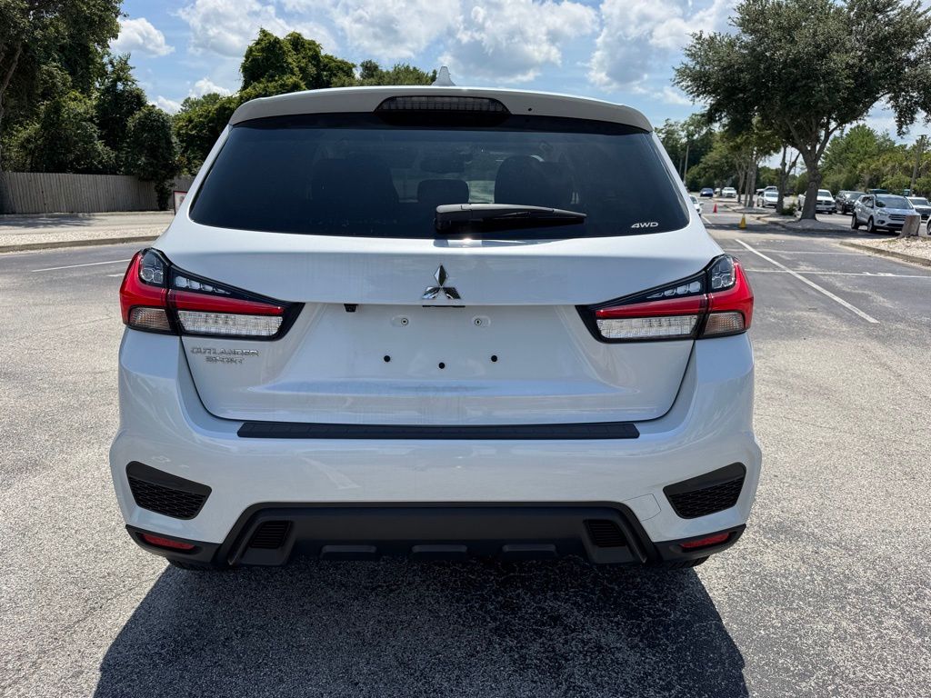 2025 Mitsubishi Outlander Sport ES photo 5