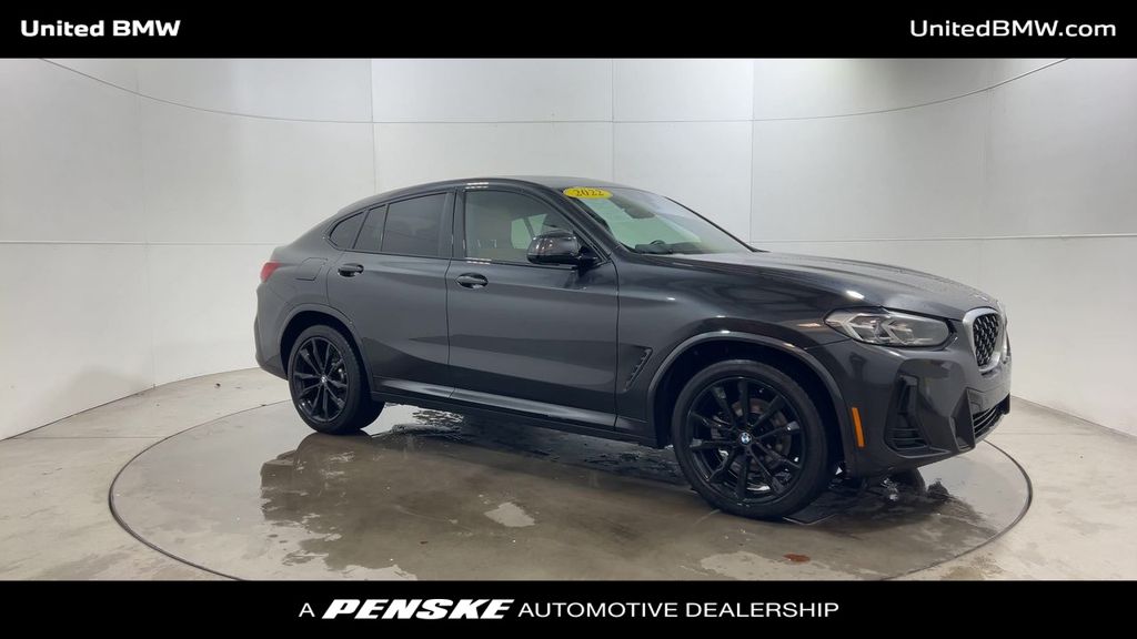 Thumbnail: 2022 BMW X4 - 2
