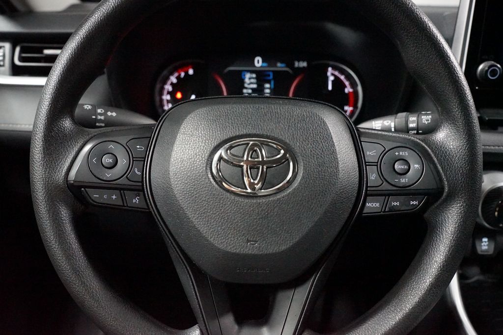 Thumbnail: 2025 Toyota RAV4 - 12