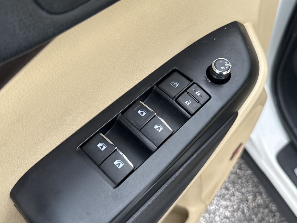 2018 Toyota Highlander Limited White at Big Star Chrysler Jeep Dodge Ram 
