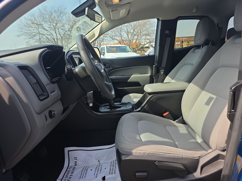 Certified Used 2019 Blue GMC Base image 19