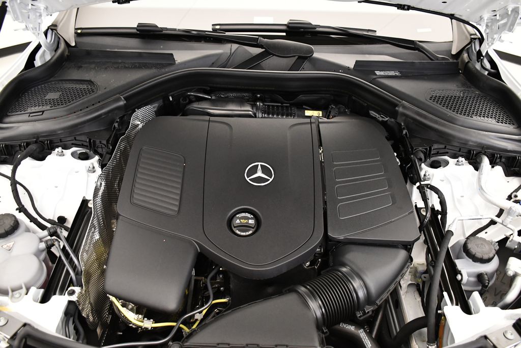 Thumbnail: 2025 Mercedes-Benz GLC - 11