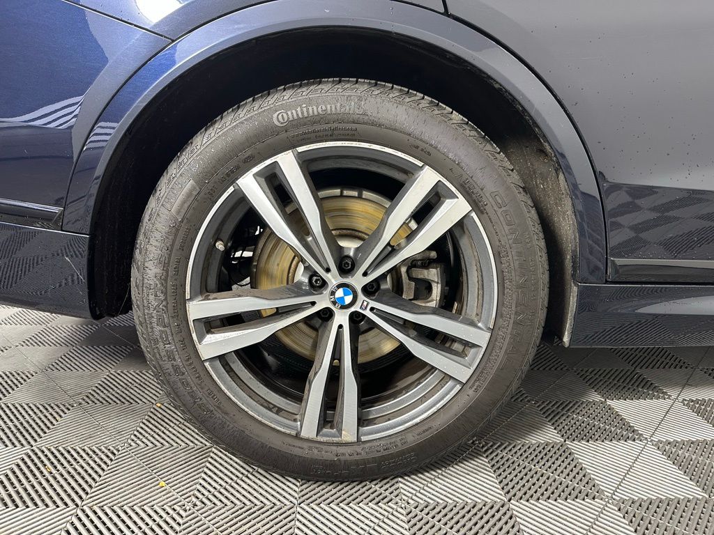 Thumbnail: 2023 BMW X7 - 12