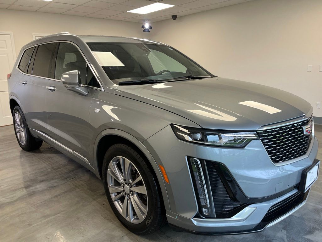 used 2024 Cadillac XT6 car, priced at $43,500