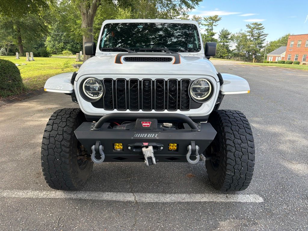 Used 2021 White Jeep Mojave image 3