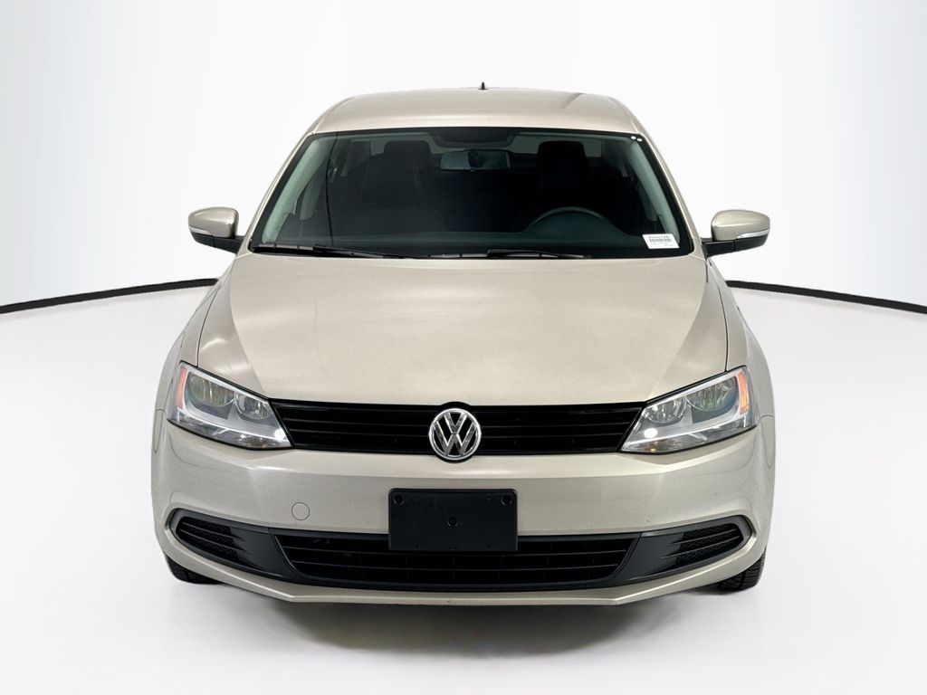 Thumbnail: 2014 Volkswagen Jetta - 2