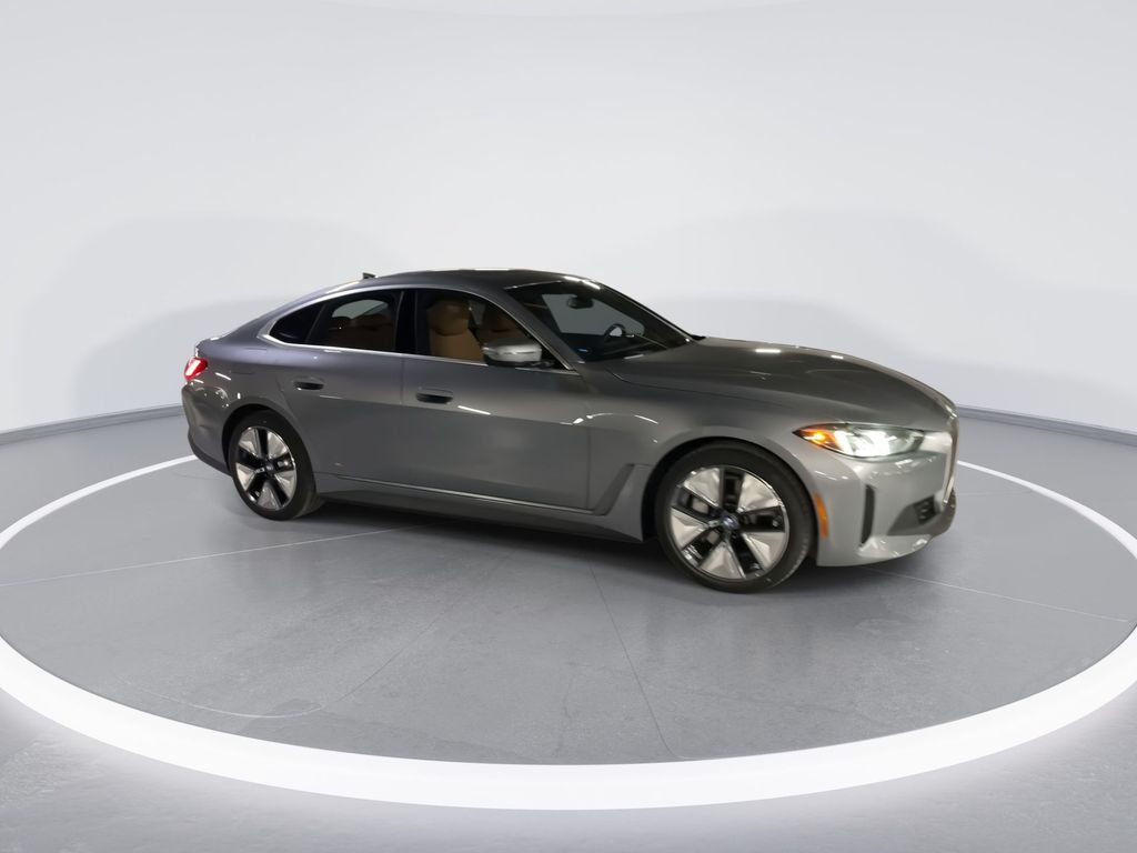 2025 BMW i4 xDrive40 9