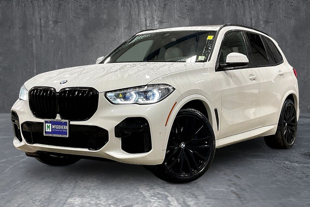 2022 BMW X5 xDrive40i AWD