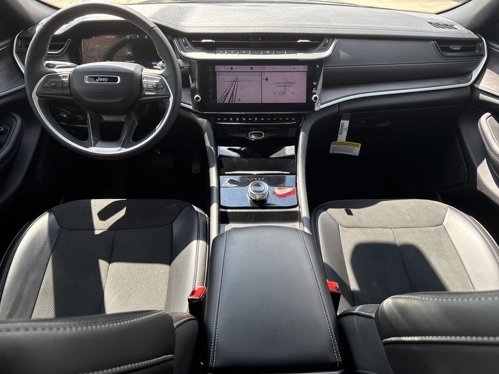 2026 Jeep Grand Cherokee Altitude Black at Victoria Chrysler Dodge Jeep Ram