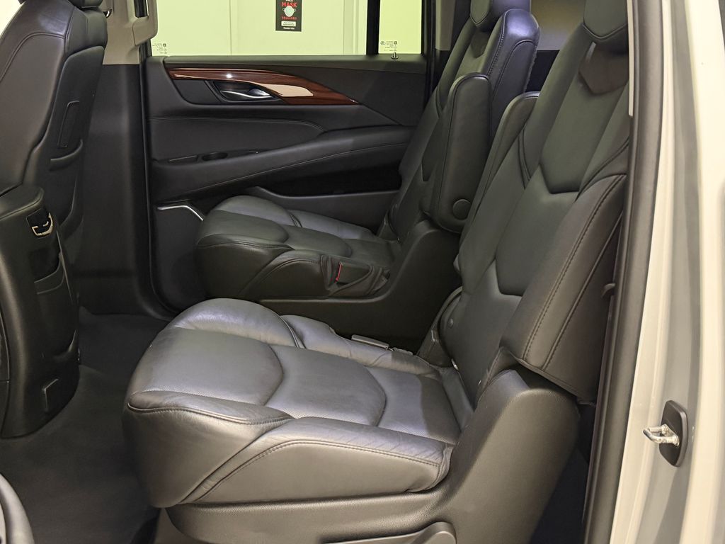 Thumbnail: 2017 Cadillac Escalade - 14