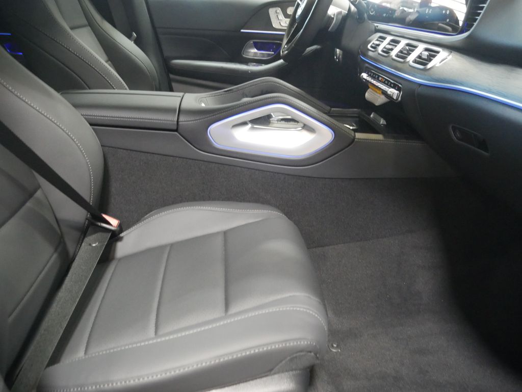 Thumbnail: 2026 Mercedes-Benz GLE - 23