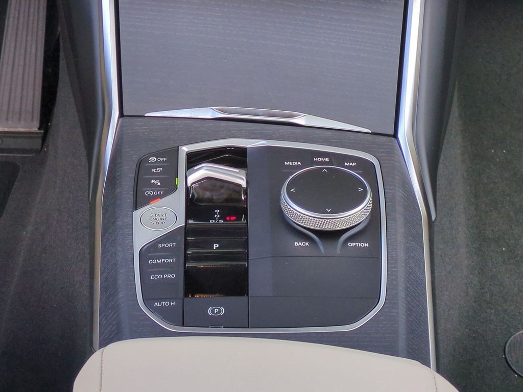 New 2026 White BMW 330i image 19