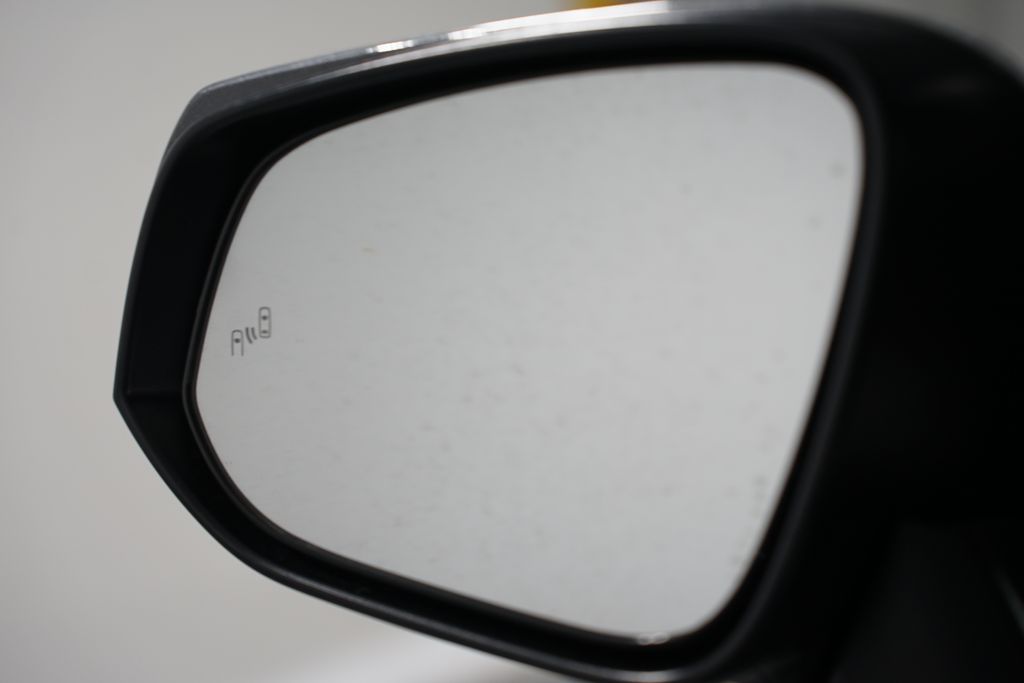 Thumbnail: 2025 Toyota RAV4 - 26