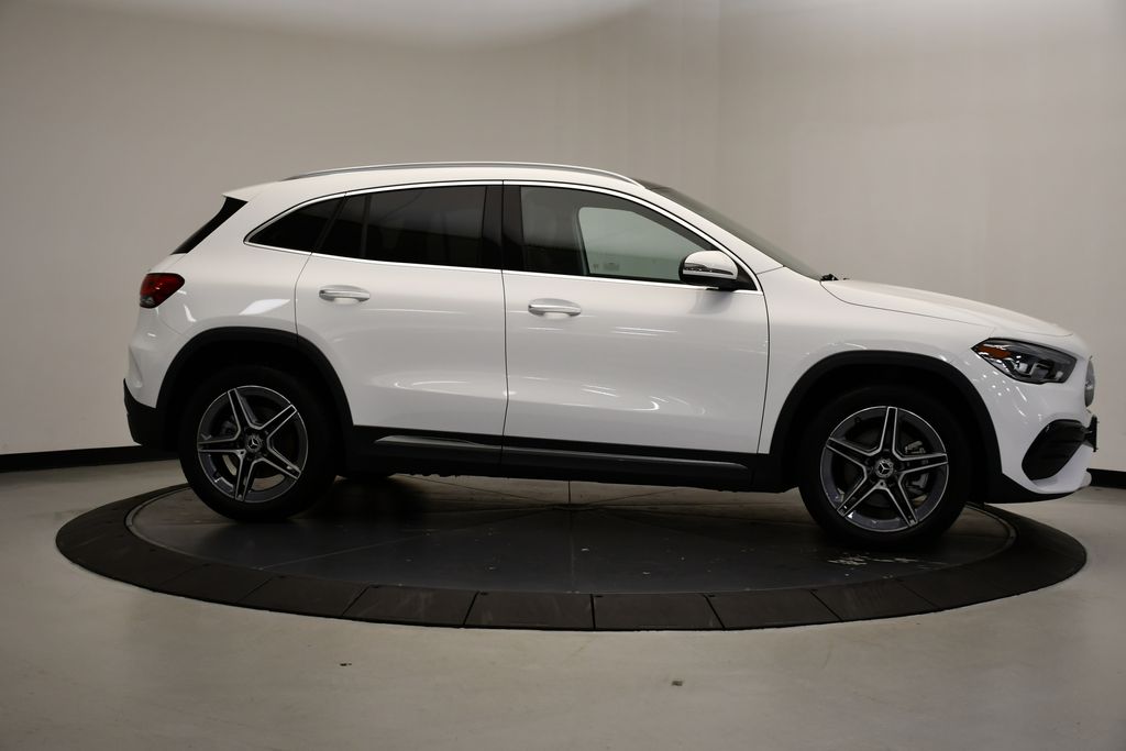 Thumbnail: 2023 Mercedes-Benz GLA - 6