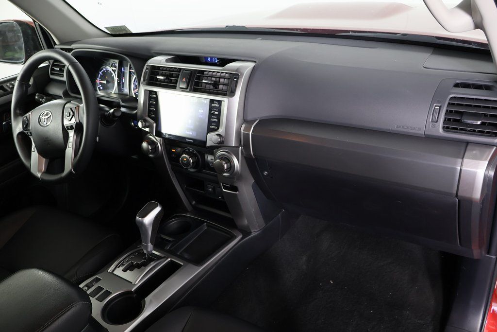 Thumbnail: 2022 Toyota 4Runner - 8