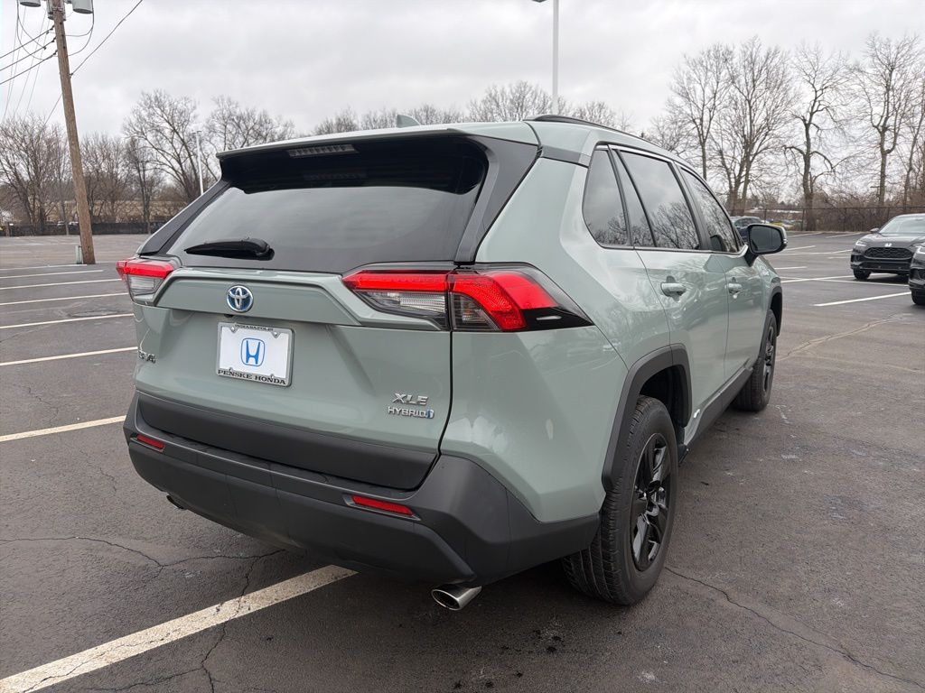 Thumbnail: 2019 Toyota RAV4 - 5
