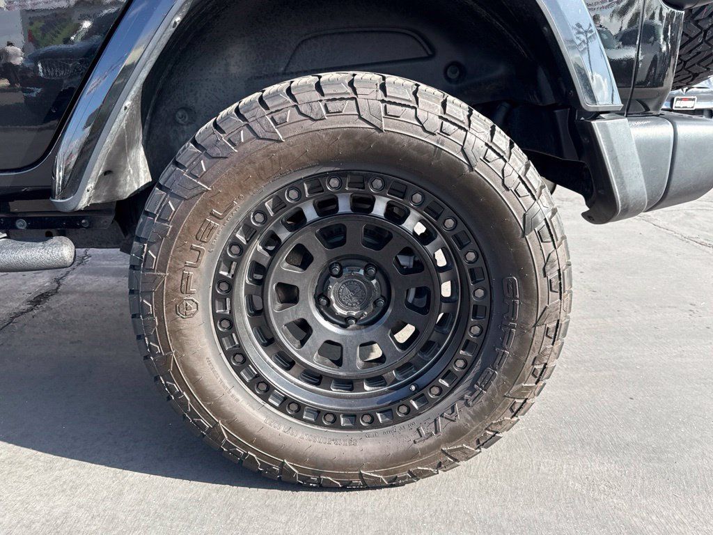 Used 2024 Jeep Wrangler SUV
