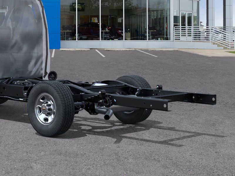New 2025 White Chevrolet Work Van image 28