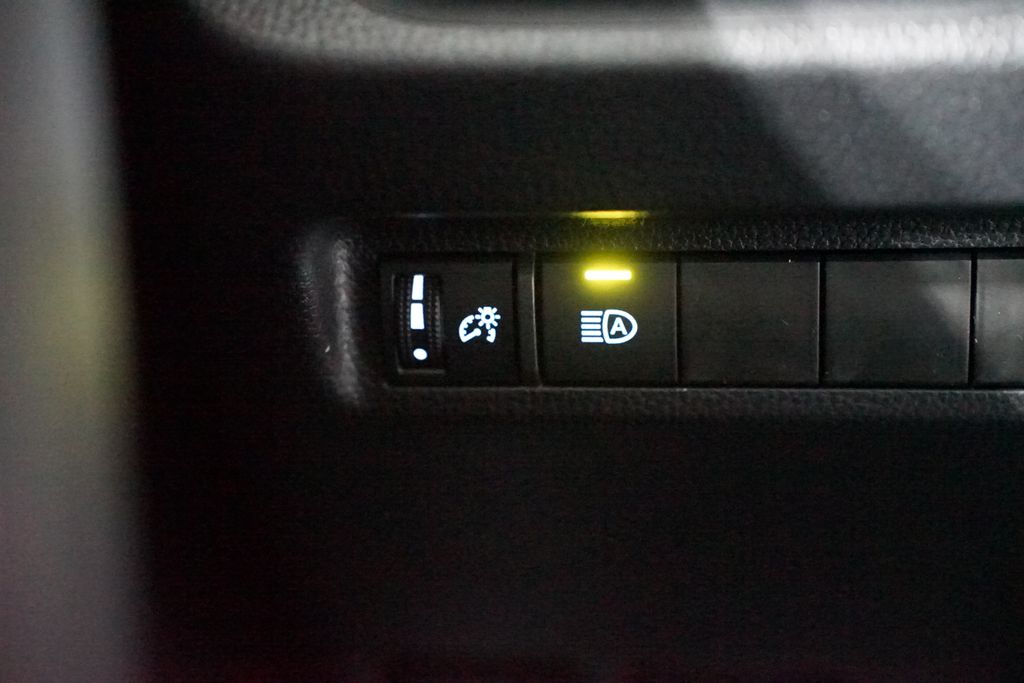 Thumbnail: 2025 Toyota RAV4 - 24