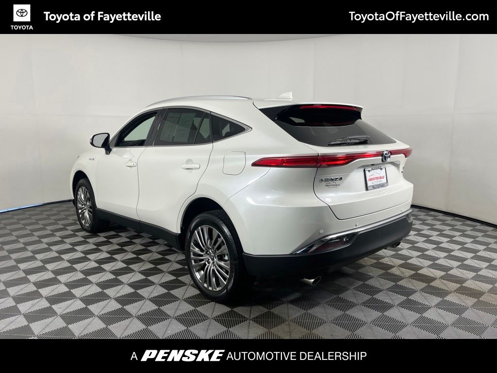 Thumbnail: 2021 Toyota Venza - 3