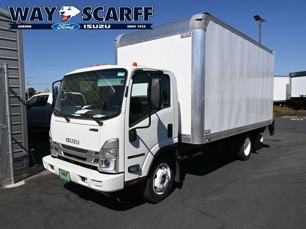 2024 Isuzu NPR HD 
