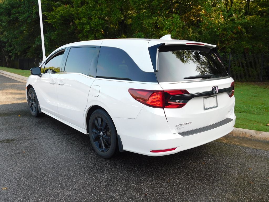 Thumbnail: 2023 Honda Odyssey - 3